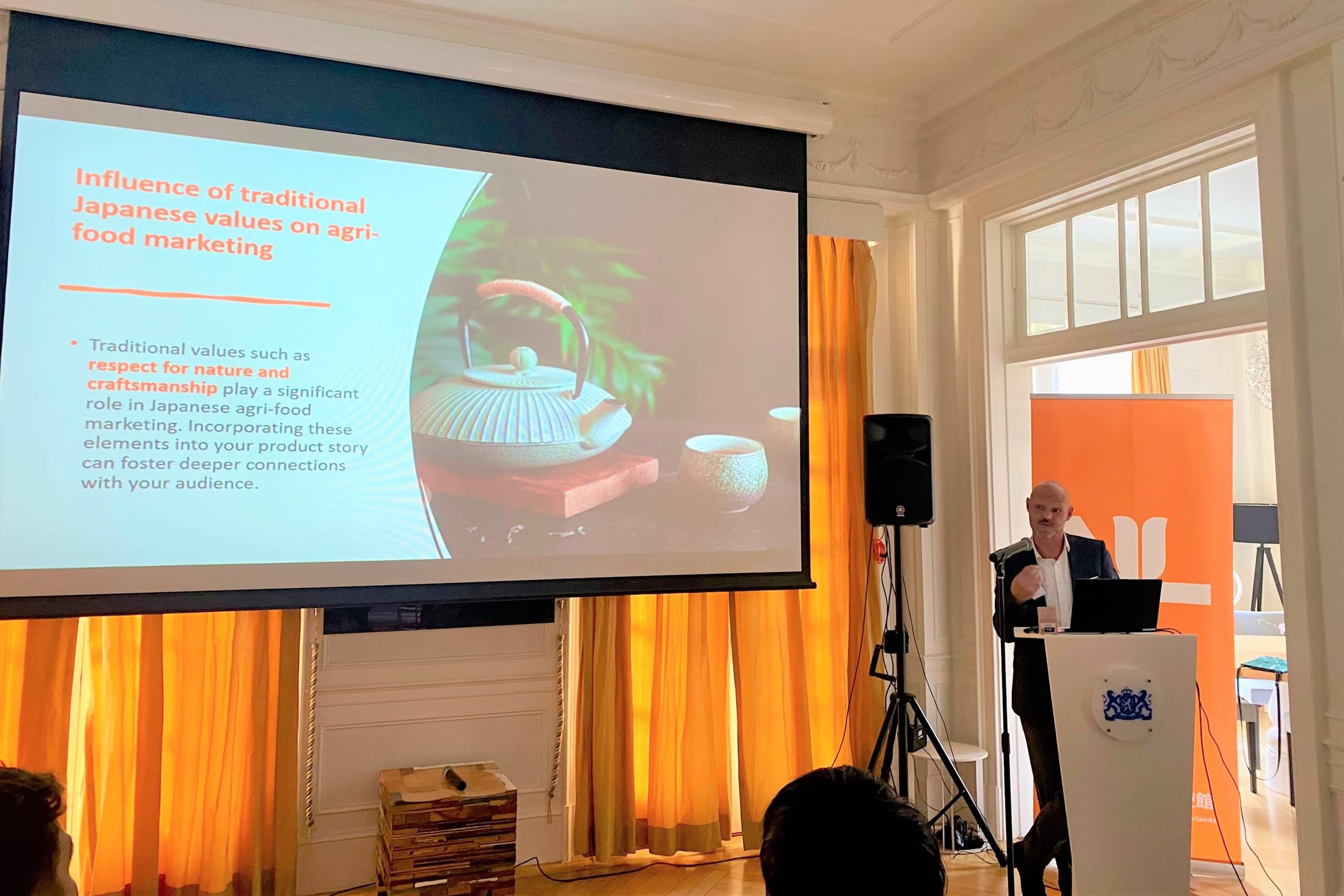 Mr Bernot, HOPSCOTCH Japan