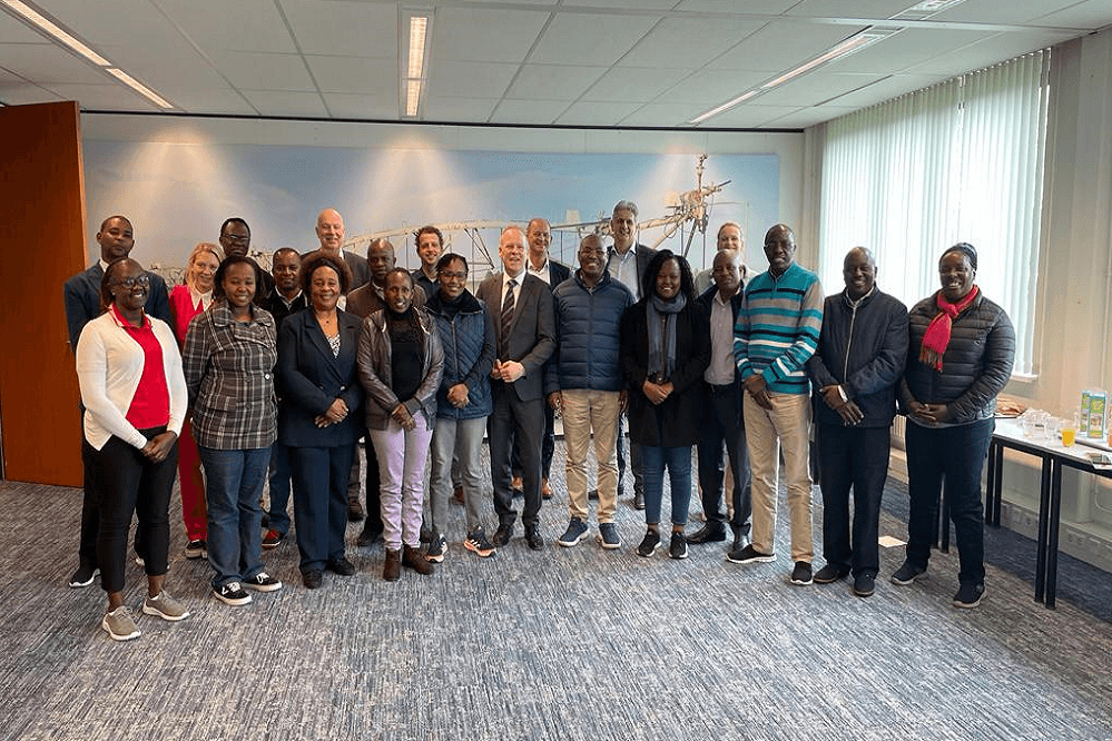 Group photo and presentation at Agrico