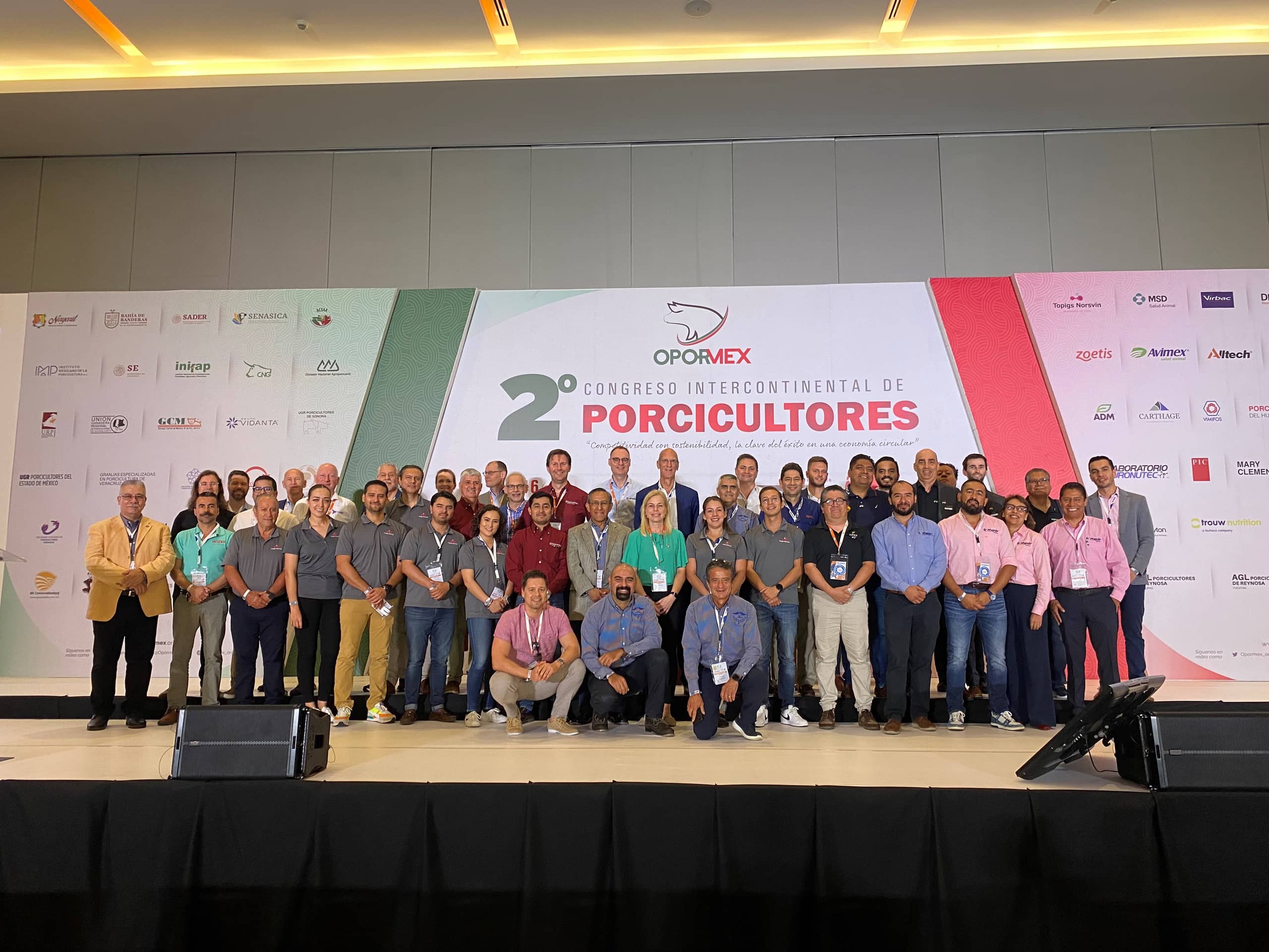 Nederlandse delegatie varkenshouderijcongres mei 2023