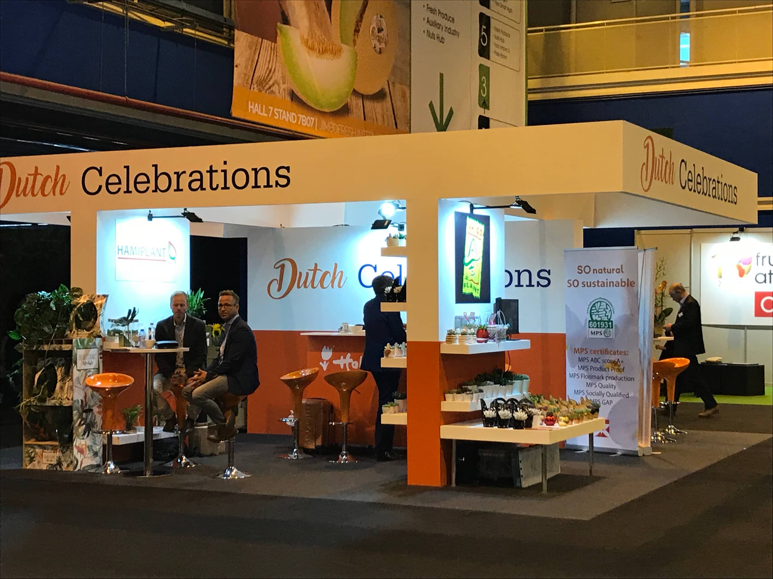Collectieve stand bloemen en planten 1