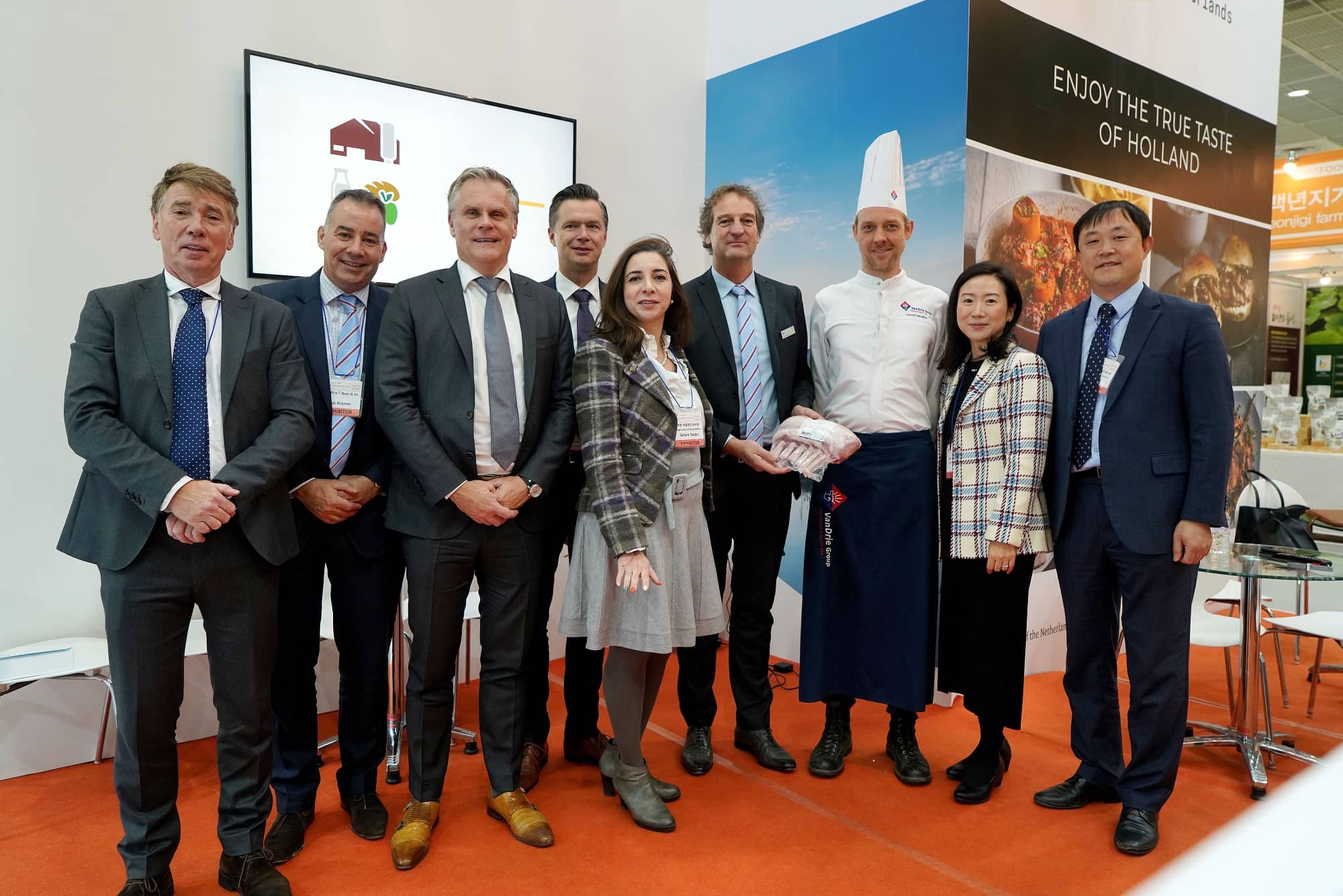 Coex Food Week with participants