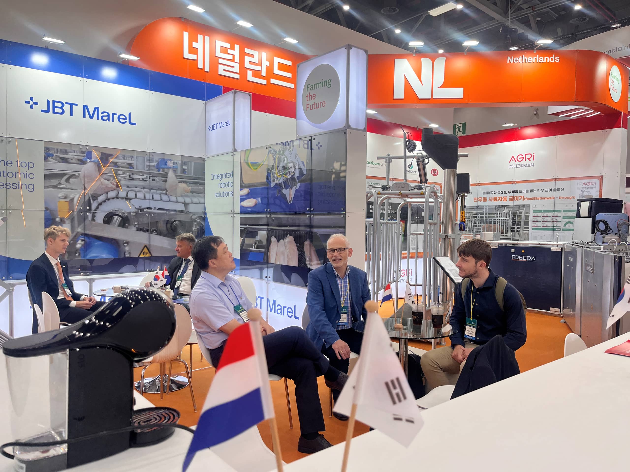 NL pavilion lounge at KISTOCK