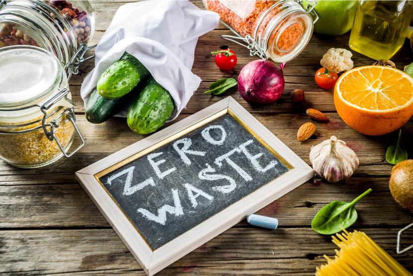 Voedingsproducten met tekst "zero waste"