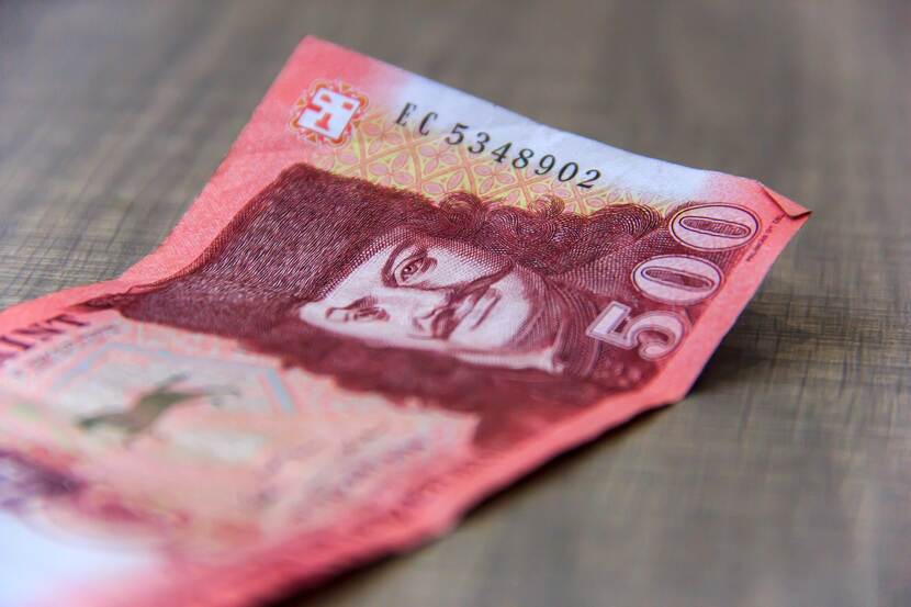 Close-up of a 500-forint-bill.