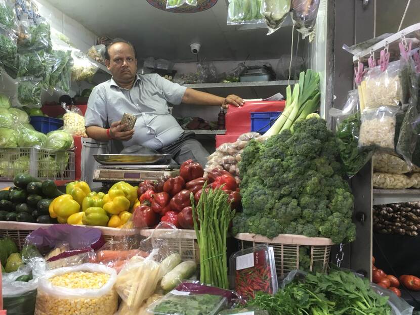 Moderne retail rukt op in India maar ongeveer 80% van het voedsel wordt nog steeds verkocht op informele markten