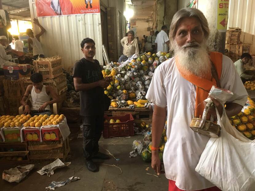 Een droomfoto: dat consumenten worden overtuigd juist déze tomaatjes te kopen omdat ze zijn geproduceerd met Nederlandse technologie – in dit geval een kas van Twin Yeald in Noida, nabij Delhi.