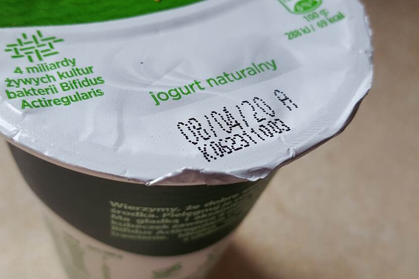 expriration date on a yoghurt