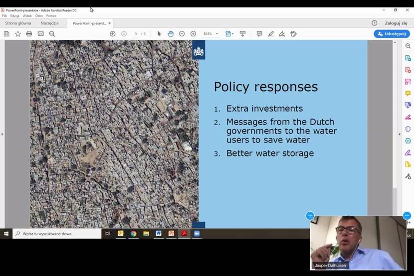 slide with Dutch policy on drought seen on a screen