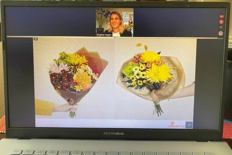 Brigitte Hagen giving presentation on cut flowers