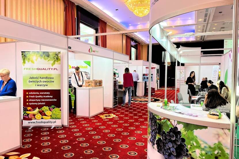 booths of retailers at the matchmaking event