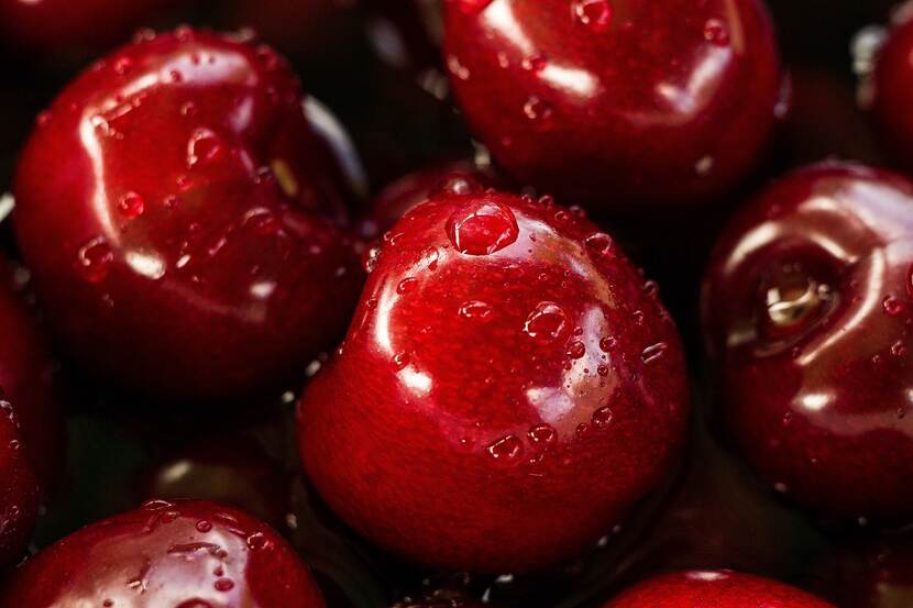 Close-up picture of cherries.