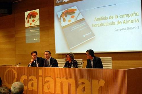 Presentatie Cajamar seizoen cijfers 2016-2017 Almería