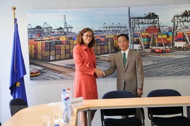 MOIT Minister Trần Tuấn Anh and EU Commissioner for Trade Cecilia Malmstrom
