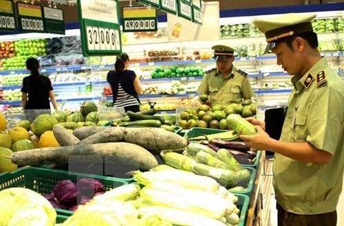 Food inspection at supermarket